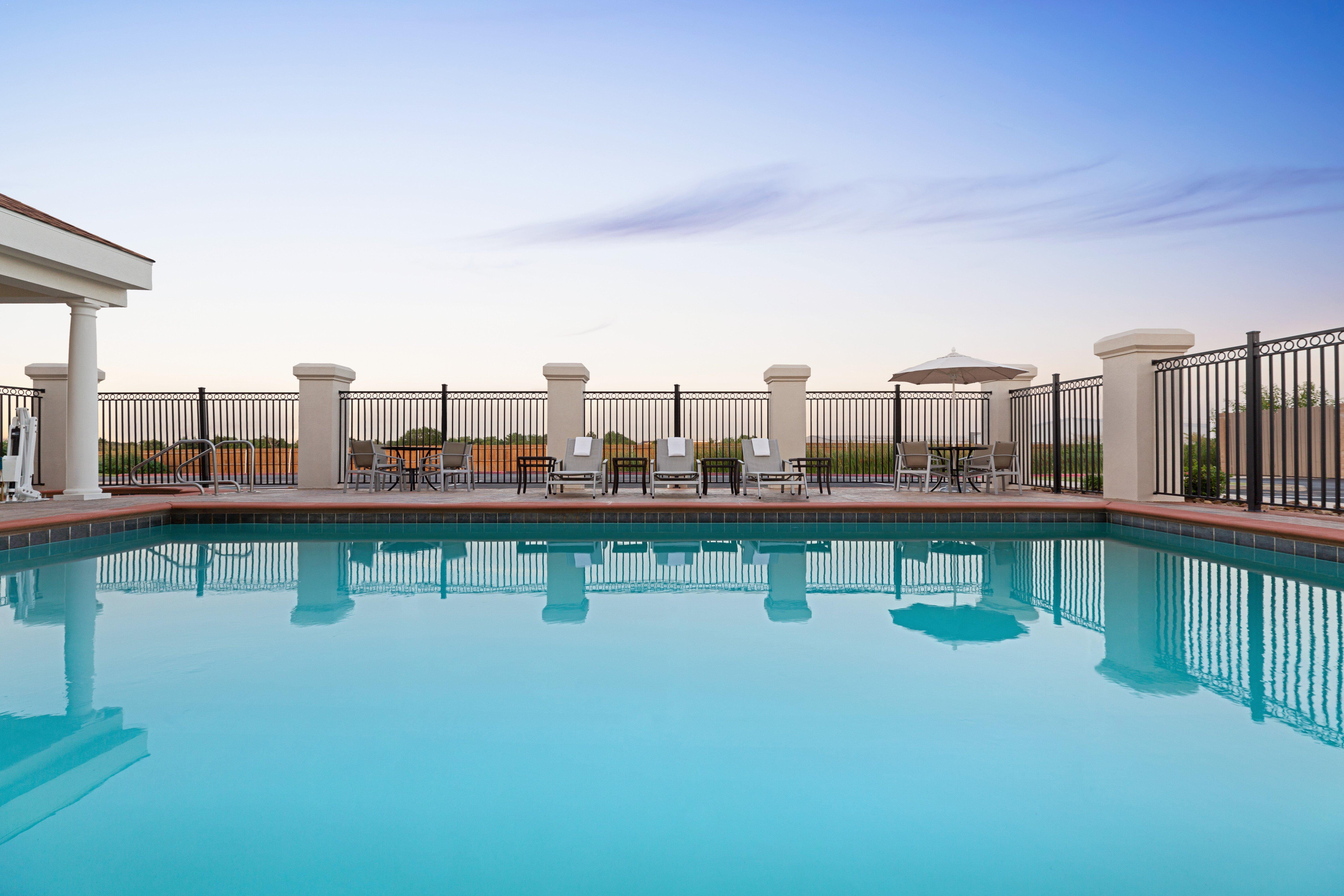 Holiday Inn Express Hotel & Suites Shawnee I-40 By Ihg Exteriér fotografie