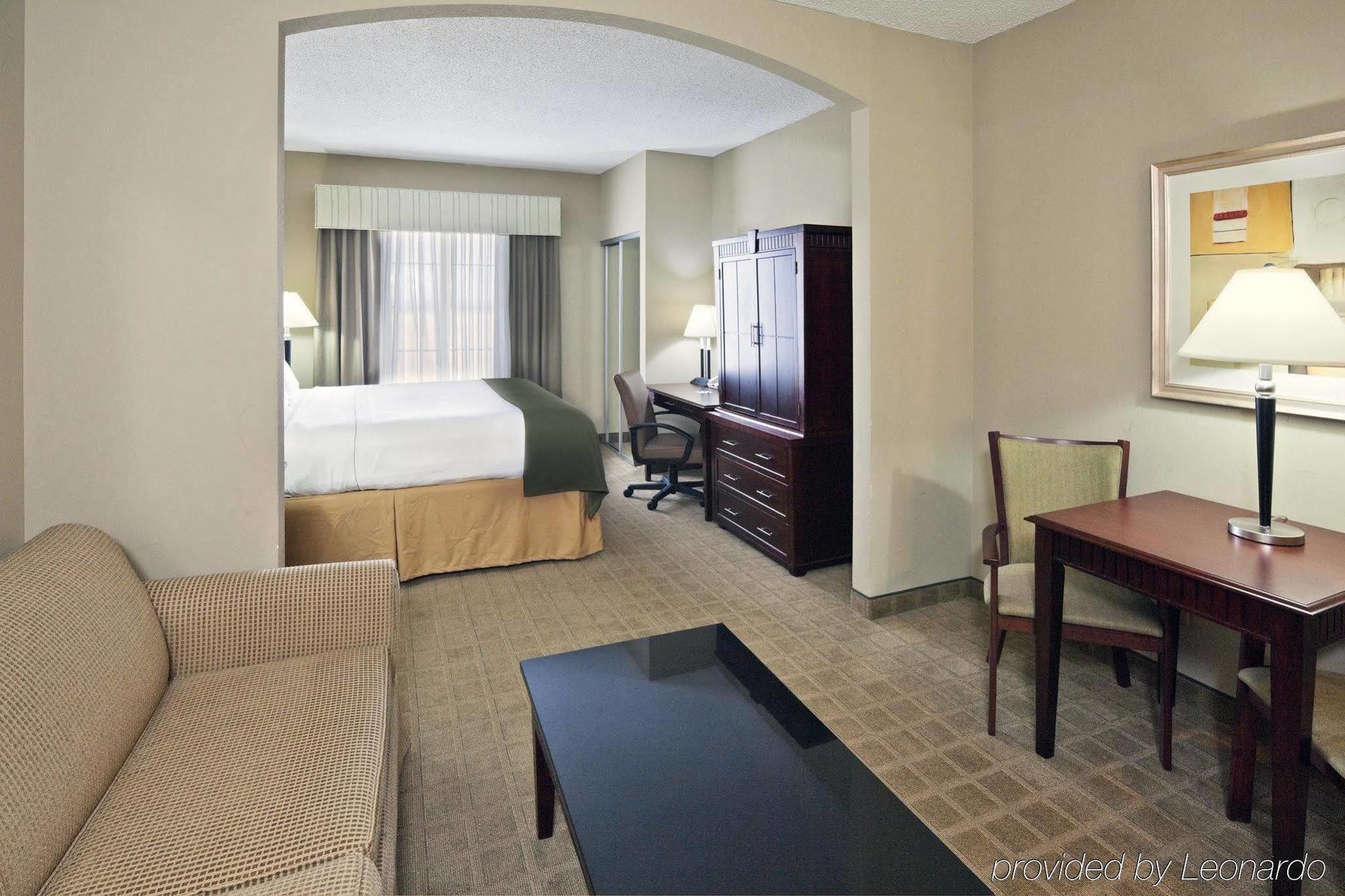 Holiday Inn Express Hotel & Suites Shawnee I-40 By Ihg Pokoj fotografie